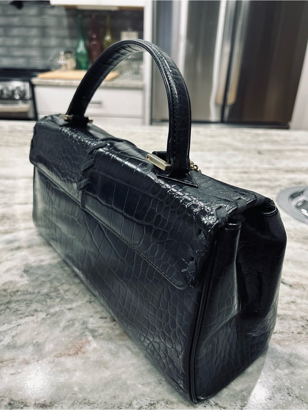 Yves Saint Laurent Authentic Elegant Black Crocodile Embossed Top-Handle Bag - Picture 6 of 14